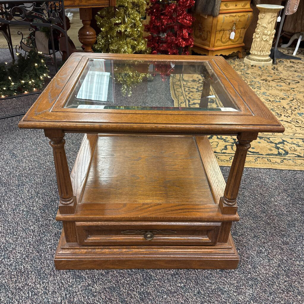 Leick Oak End Table (22x24x24)