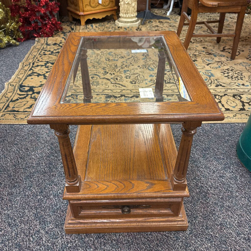 Leick Oak End Table (22x18x24)