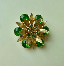 Load image into Gallery viewer, Vintage Bright Green Rhinestone Flower Brooch Pin (2&quot;)
