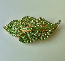Load image into Gallery viewer, Vintage Bright Green Rhinestone Goldtone Leaf Brooch PIn (2.5&quot;)
