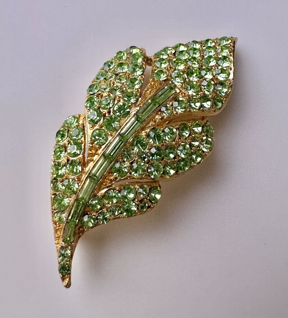 Vintage Bright Green Rhinestone Goldtone Leaf Brooch PIn (2.5