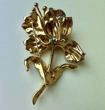 Load image into Gallery viewer, Vintage 3D Goldtone Enamel Rhinestone Flower Brooch Pin (3.75&quot;)
