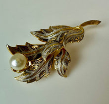 Load image into Gallery viewer, Vintage Toledo Enamel Damascene Faux Pearl Leaves Brooch Pin (2.5&quot;)

