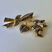 Load image into Gallery viewer, Vintage Damascene Faux Pearl Tulip Buds Brooch Pin (1.75&quot;)
