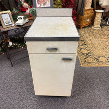 Load image into Gallery viewer, Cabinet/Counter (40x18x25)
