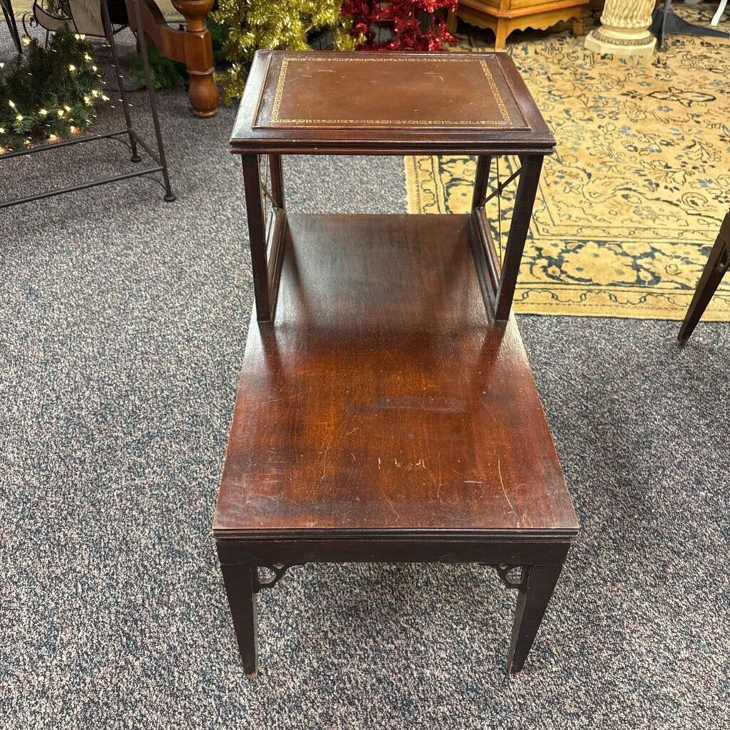 Mahogany End Table AS IS (24x15x26)