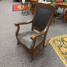 Load image into Gallery viewer, Rocking Chair (38x25x26)
