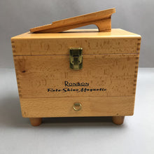 Load image into Gallery viewer, Ronson Roto Shine Magnetic Shoe Cleaner
