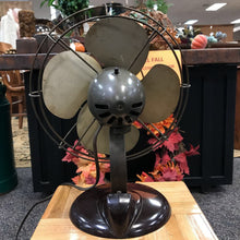 Load image into Gallery viewer, Vintage General Electric Fan (15")
