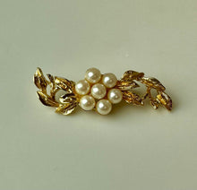 Load image into Gallery viewer, Vintage Richelieu Victorian Revival Goldtone Faux Pearl Brooch Pin (2")
