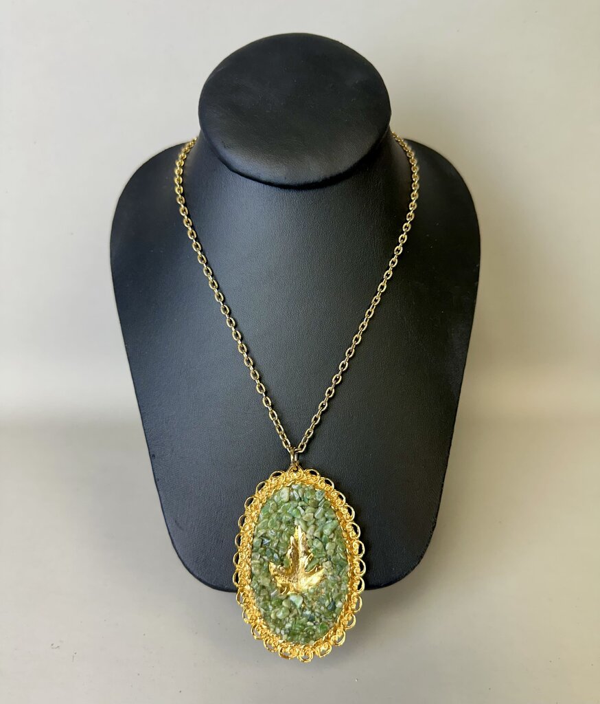Vintage Goldtone Leaf Nephrite Jade Chip Statement Pendant on 24