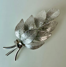 Load image into Gallery viewer, Vintage Dixelle Sterling Etched Leaves Brooch Pin (1.75")
