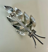 Load image into Gallery viewer, Vintage Dixelle Sterling Etched Leaves Brooch Pin (1.75")
