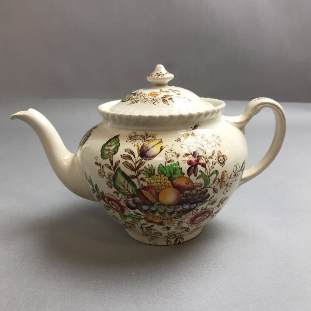 Johnson Brothers made in England Pomona Windsor Ware Teapot