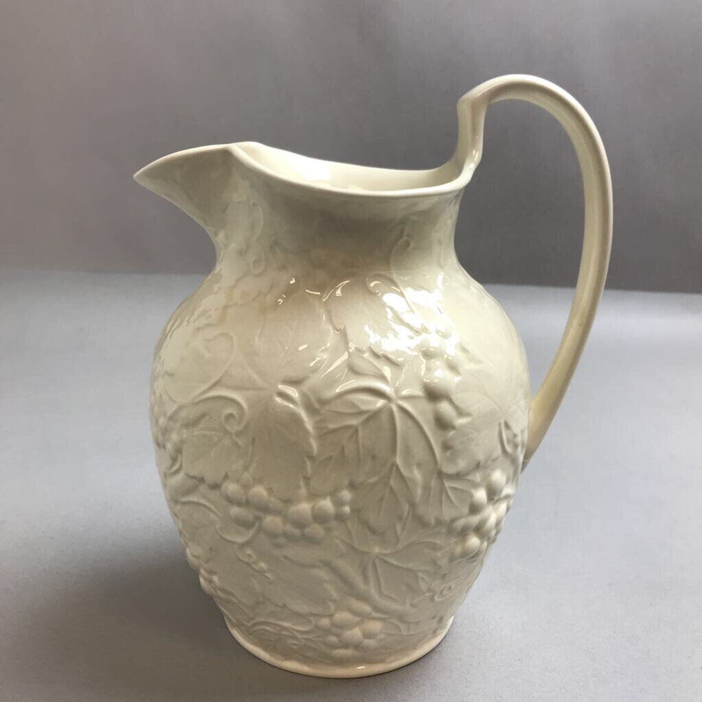 Cream Wedgwood of Etruria & Barlaston Grapevine Pitcher (7