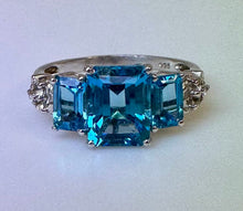 Load image into Gallery viewer, Sterling Swiss Blue Topaz 3-Stone Ring sz 9

