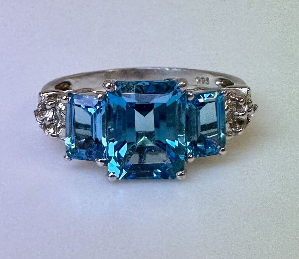 Sterling Swiss Blue Topaz 3-Stone Ring sz 9