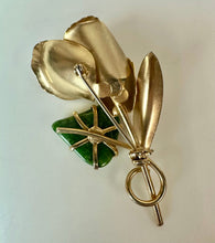 Load image into Gallery viewer, Vintage Goldtone Rose w/ Pearl &amp; Faux Jade Brooch Pin (2.5")
