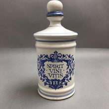 Load image into Gallery viewer, Vintage Spirt Vini Vitis Decanter
