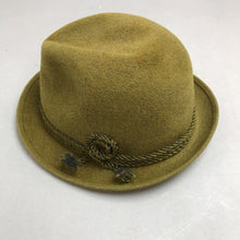 Load image into Gallery viewer, Marshall Field Resistol Self Conforming Hat
