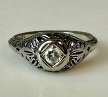 Load image into Gallery viewer, 18K Gold Diamond Antique Engagement Ring sz 7 (2.2g)
