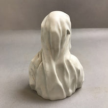 Load image into Gallery viewer, Praying Madonna Statue
