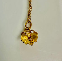 Load image into Gallery viewer, 12K Black Hills Gold Pearl Pendant on 20&quot; 12K Gold Filled Chain (1.4g)
