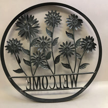 Load image into Gallery viewer, Welcome Daisy Sign
