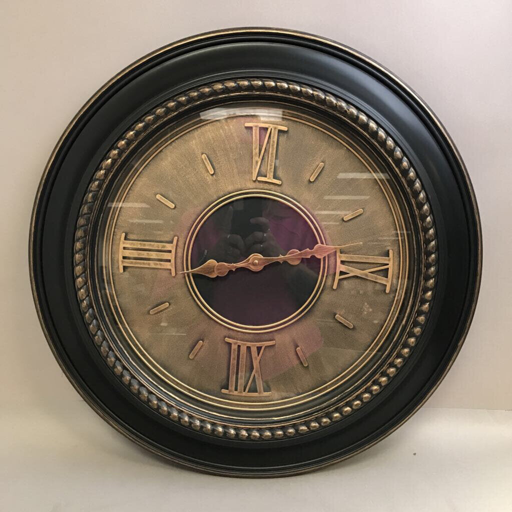 Round Wall Clock (24