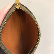 Load image into Gallery viewer, Vintage Leather Mexico Pouch

