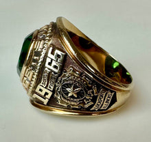 Load image into Gallery viewer, 10K Gold Emerald Josten Lewis College Class Ring 1965 sz 8 (8.9g)
