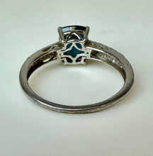 Load image into Gallery viewer, Sterling London Blue Topaz Ring sz 9
