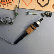 Load image into Gallery viewer, Eldon Woodburning Kit (Pencil, 4 Tips; ~10 Designs)
