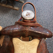Load image into Gallery viewer, Leddy Saddle / Bridle / Horse Saddle Pad
