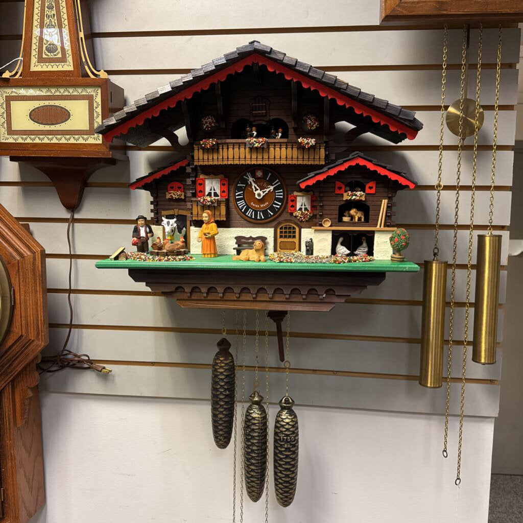 Large Cuckoo Clock Switzerland (16x20x10)