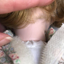 Load image into Gallery viewer, Heritage Signature Porcelain Doll Flowered Hat (15")
