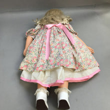 Load image into Gallery viewer, Hildegard Gunzel/Madame Alexander 1992 27&quot; Kimberly Vinyl Doll w/Human Hair
