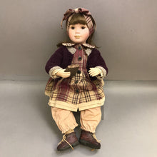 Load image into Gallery viewer, Yesterdays Child Kelly the Bear Collector 4916V The Boyds Collection (19&quot;)
