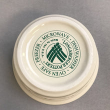 Load image into Gallery viewer, Longaberger Pottery Woven Traditions Holly Dish with Lid (3x5)
