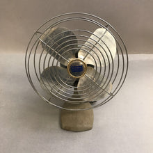 Load image into Gallery viewer, Vintage Manning Bowman Electric Table Fan (9")
