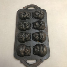 Load image into Gallery viewer, John Wright Cast Iron Teddy Bear Baking Mold Pan Vintage USA Made 1984 (7x15)
