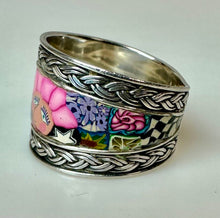 Load image into Gallery viewer, Sterling Millefiori Inlay Cigar Band Ring sz 9
