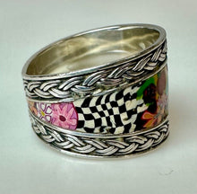 Load image into Gallery viewer, Sterling Millefiori Inlay Cigar Band Ring sz 9
