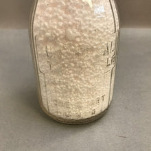 Load image into Gallery viewer, Universal Store Bottle Quart Milk Bottle (10")
