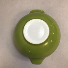 Load image into Gallery viewer, Vintage Pyrex Cinderella Nesting Mixing Bowl 443 2 1/2 Qt Avocado Green Slight Wear
