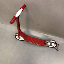 Load image into Gallery viewer, Radio Flyer Doll-Sized Scooter (~12x13x5.75)
