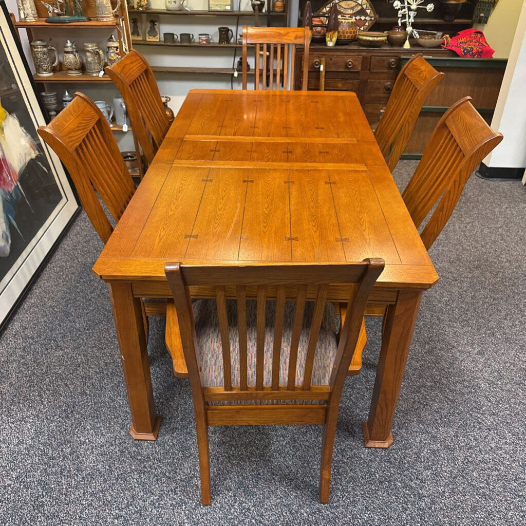 Table w/ 6 Chairs (30x40x18)