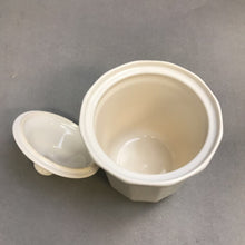 Load image into Gallery viewer, Vintage Pfaltzgraff Canister Heritage White Farmhouse Stoneware (6")

