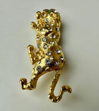 Load image into Gallery viewer, Vintage Goldtone Clear Rhinestone Green Eye Leopard Brooch Pin (2.5")

