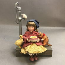 Load image into Gallery viewer, Danbury Mint Friendly Gathering Doll (11")(As Is)

